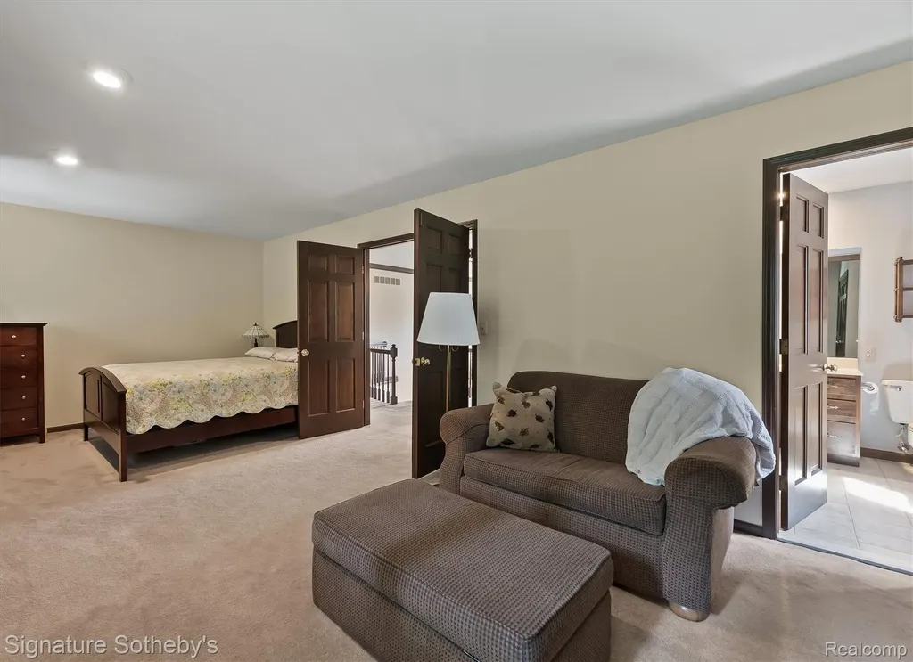 251 Woodwind Drive Bloomfield Hills City MI 48304
