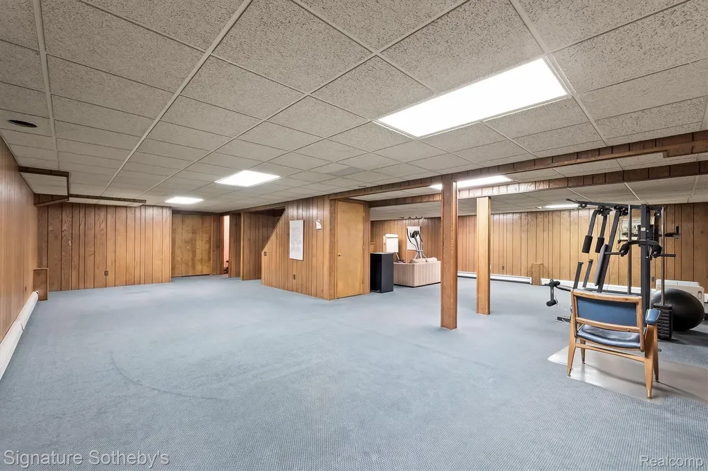 251 Woodwind Drive Bloomfield Hills City MI 48304
