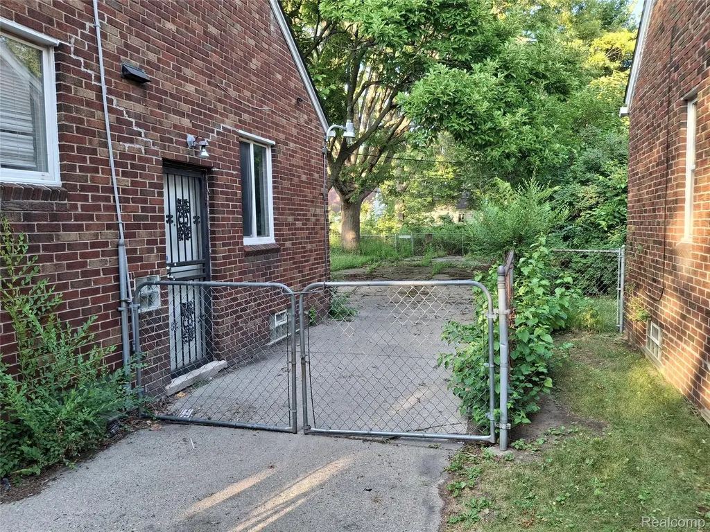 20242 Joann Street Detroit City MI 48205