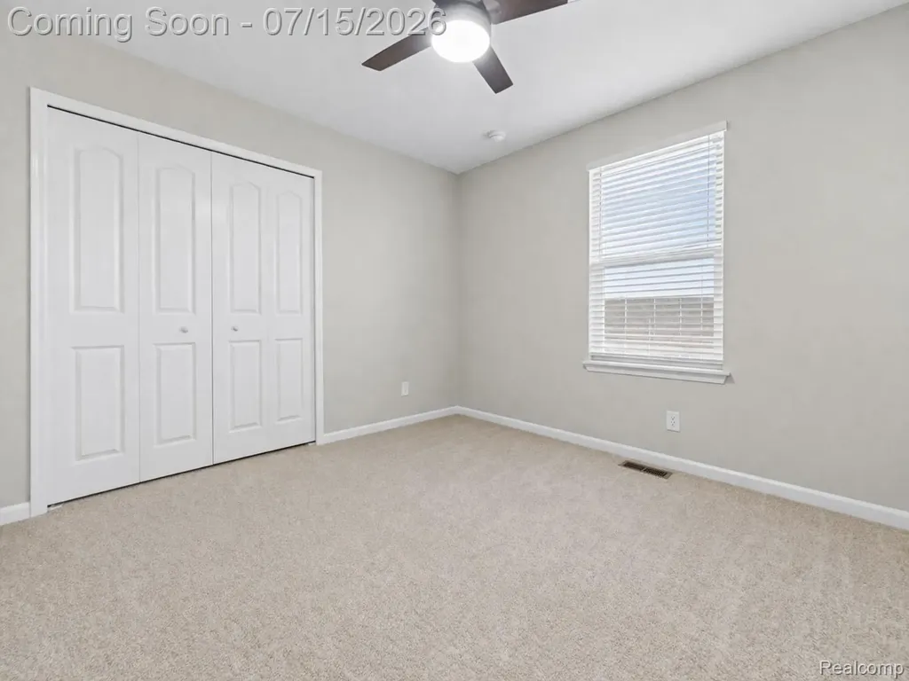 4616 Bradley Circle Troy City MI 48085