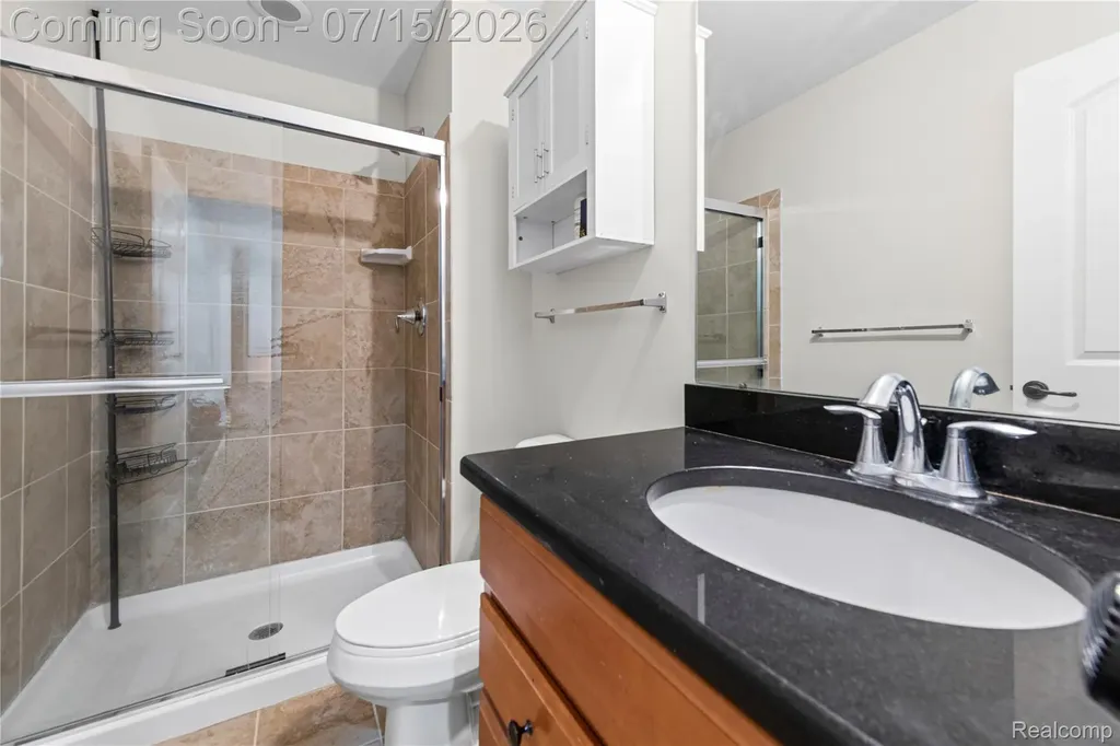 4616 Bradley Circle Troy City MI 48085