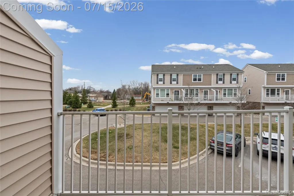 4616 Bradley Circle Troy City MI 48085