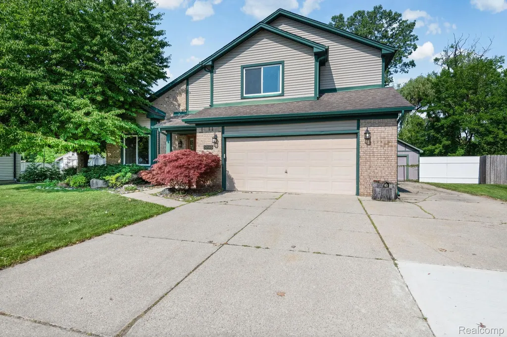 50583 Pembroke Drive Chesterfield Township MI 48047