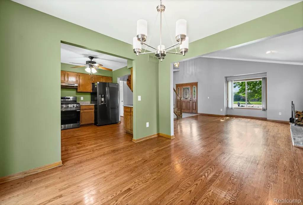 50583 Pembroke Drive Chesterfield Township MI 48047