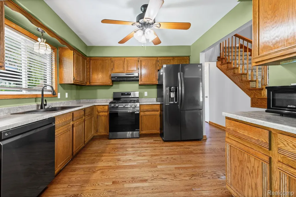 50583 Pembroke Drive Chesterfield Township MI 48047