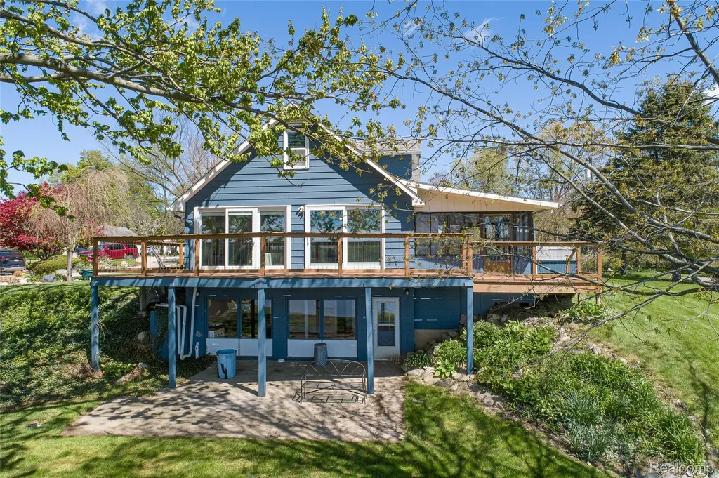2855 Farmers Creek Road Metamora Village MI 48455