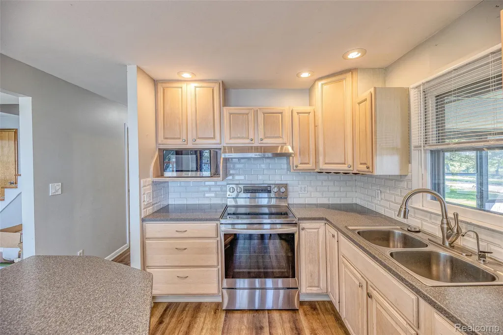 2855 Farmers Creek Road Metamora Village MI 48455