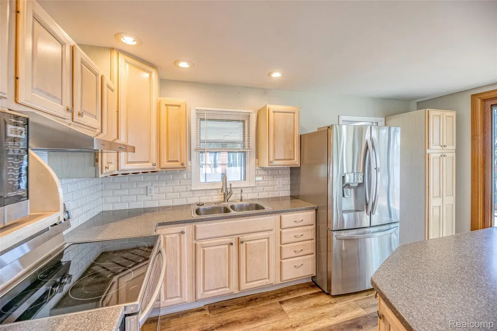 2855 Farmers Creek Road Metamora Village MI 48455