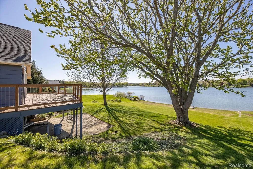 2855 Farmers Creek Road Metamora Village MI 48455