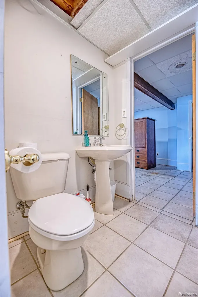 2855 Farmers Creek Road Metamora Village MI 48455
