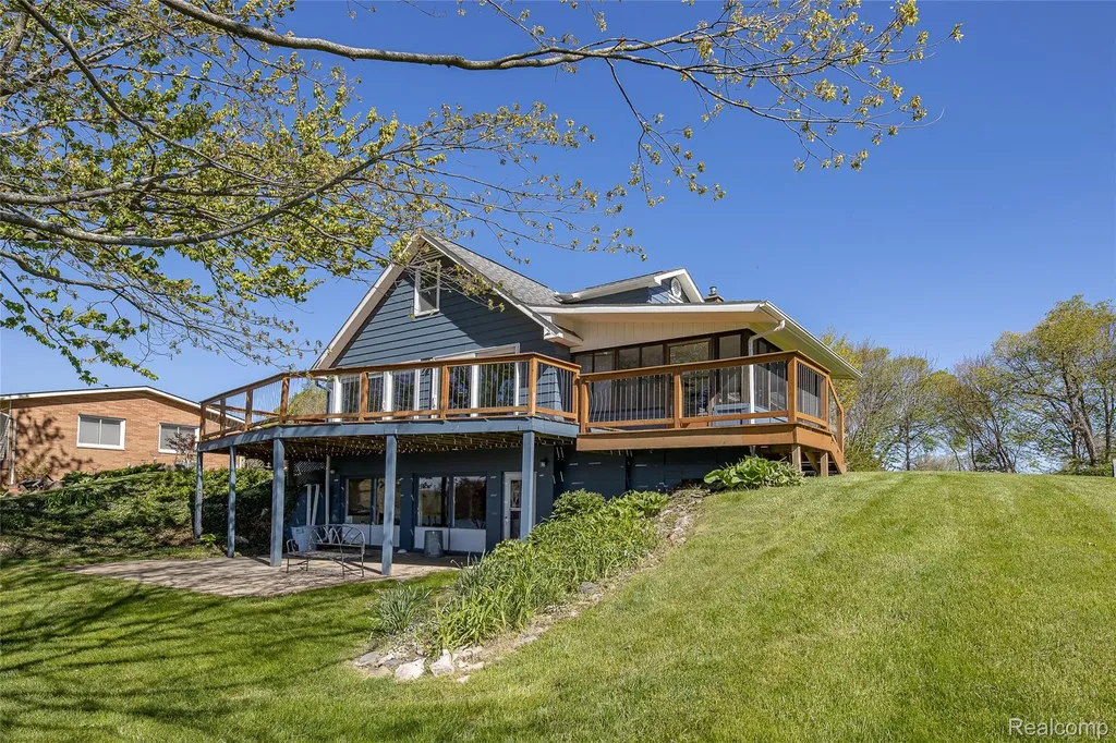2855 Farmers Creek Road Metamora Village MI 48455