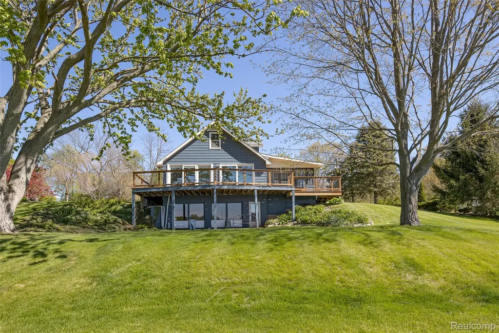 2855 Farmers Creek Road Metamora Village MI 48455