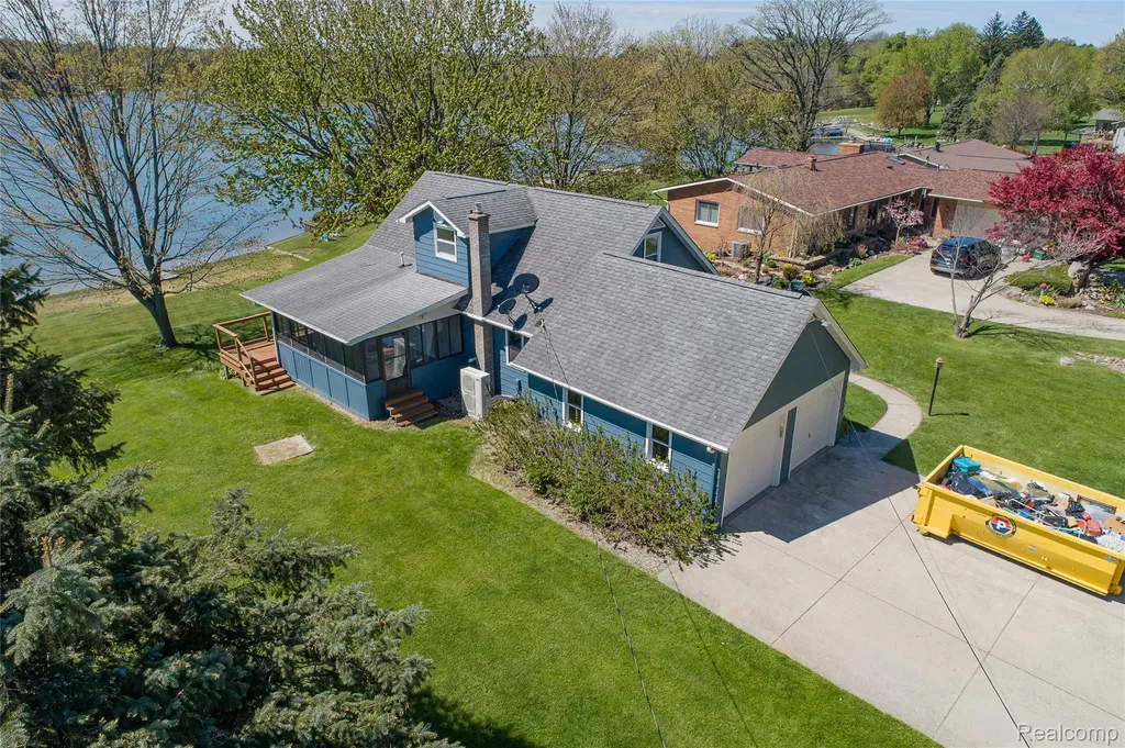 2855 Farmers Creek Road Metamora Village MI 48455