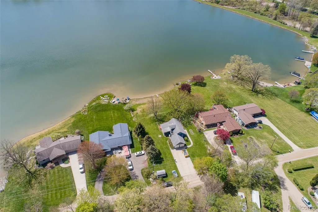 2855 Farmers Creek Road Metamora Village MI 48455