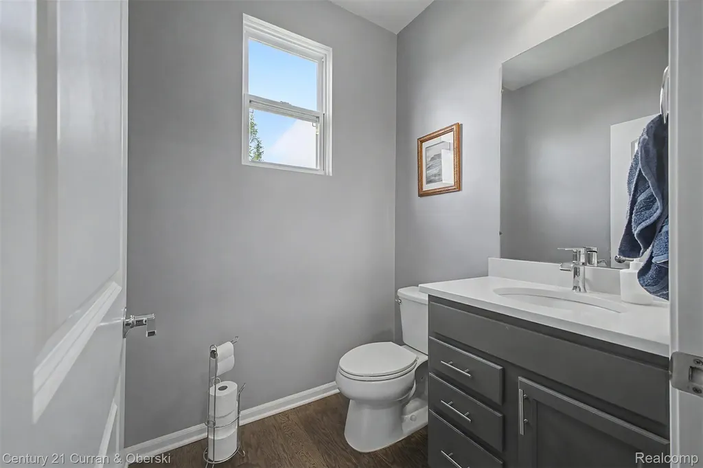 24256 Oak Ridge Boulevard Lyon Charter Township MI 48178