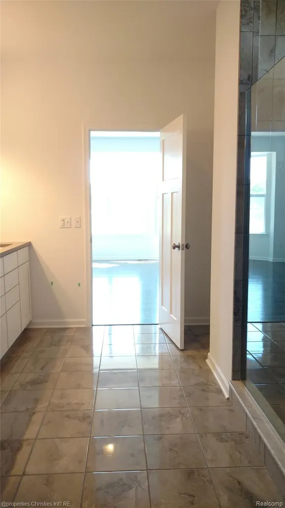 22150 Donnas Drive Lyon Charter Township MI 48178