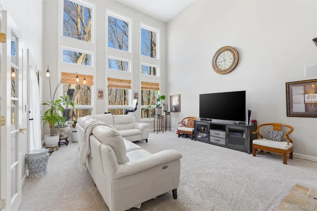 28690 Wintergreen Court Farmington Hills City MI 48331