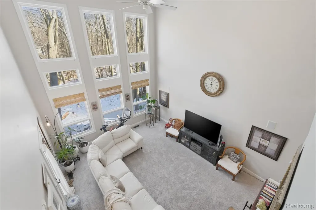 28690 Wintergreen Court Farmington Hills City MI 48331