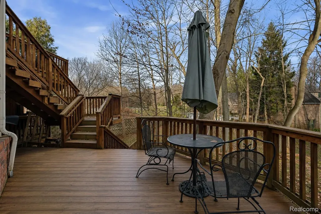 28690 Wintergreen Court Farmington Hills City MI 48331