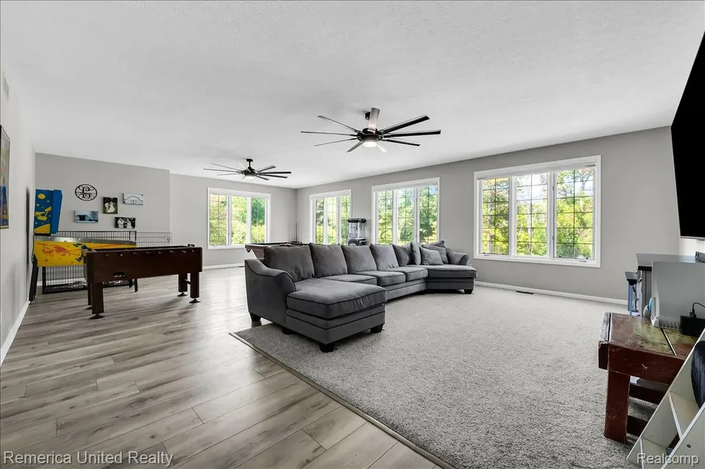 9438 Deer Creek Court Brighton Township MI 48114