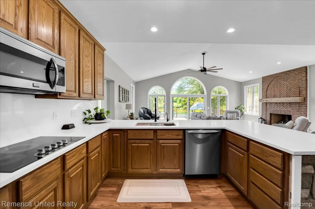 9438 Deer Creek Court Brighton Township MI 48114