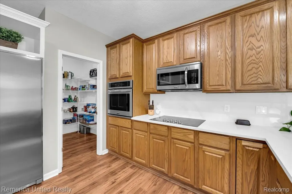 9438 Deer Creek Court Brighton Township MI 48114