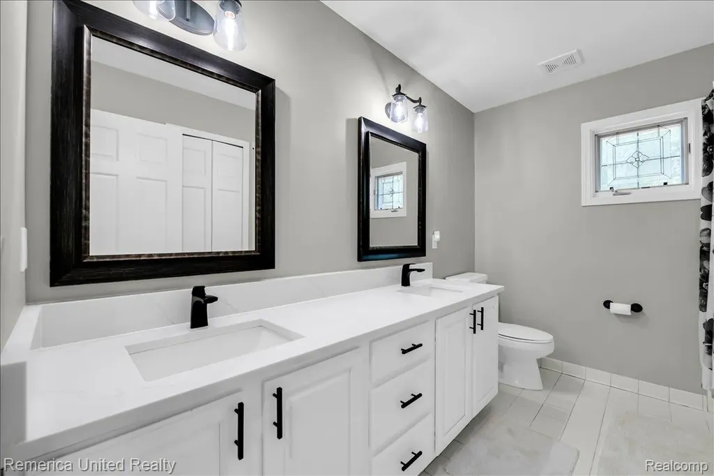 9438 Deer Creek Court Brighton Township MI 48114