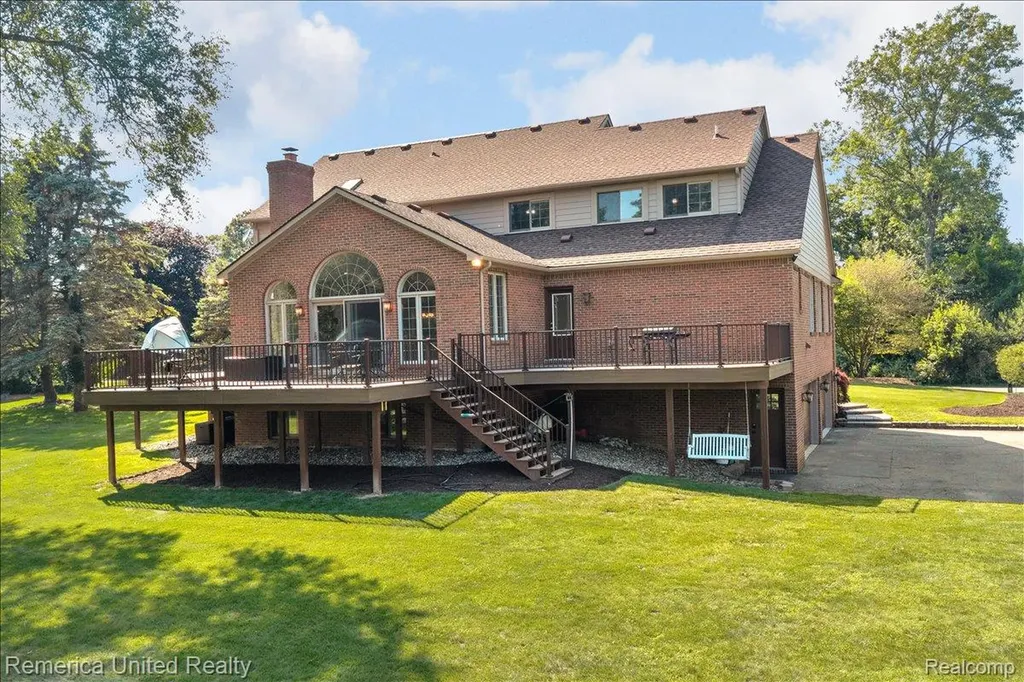 9438 Deer Creek Court Brighton Township MI 48114