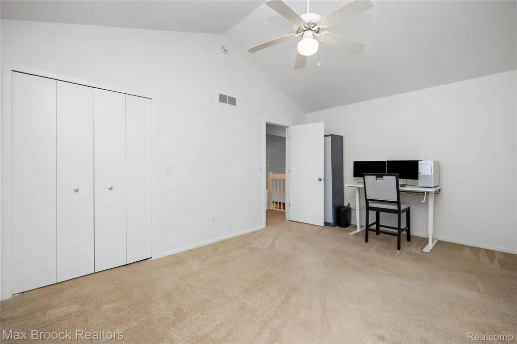 4860 Lagoons Circle West Bloomfield Charter Township MI 48323