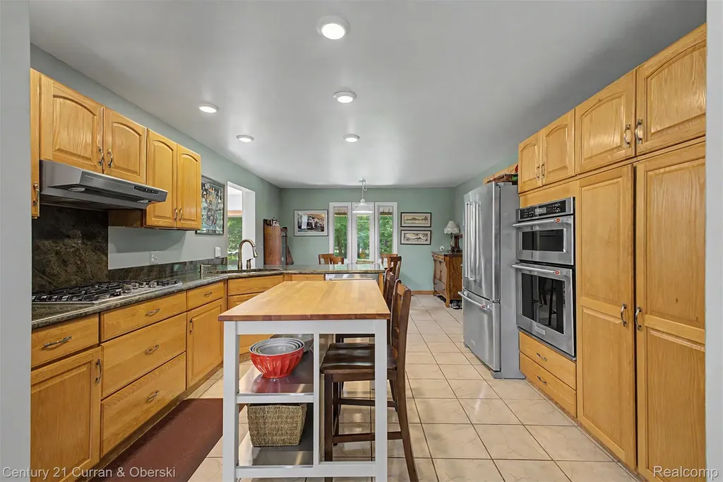 11349 Philway St Court Brighton Township MI 48114