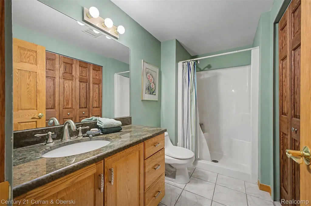 11349 Philway St Court Brighton Township MI 48114