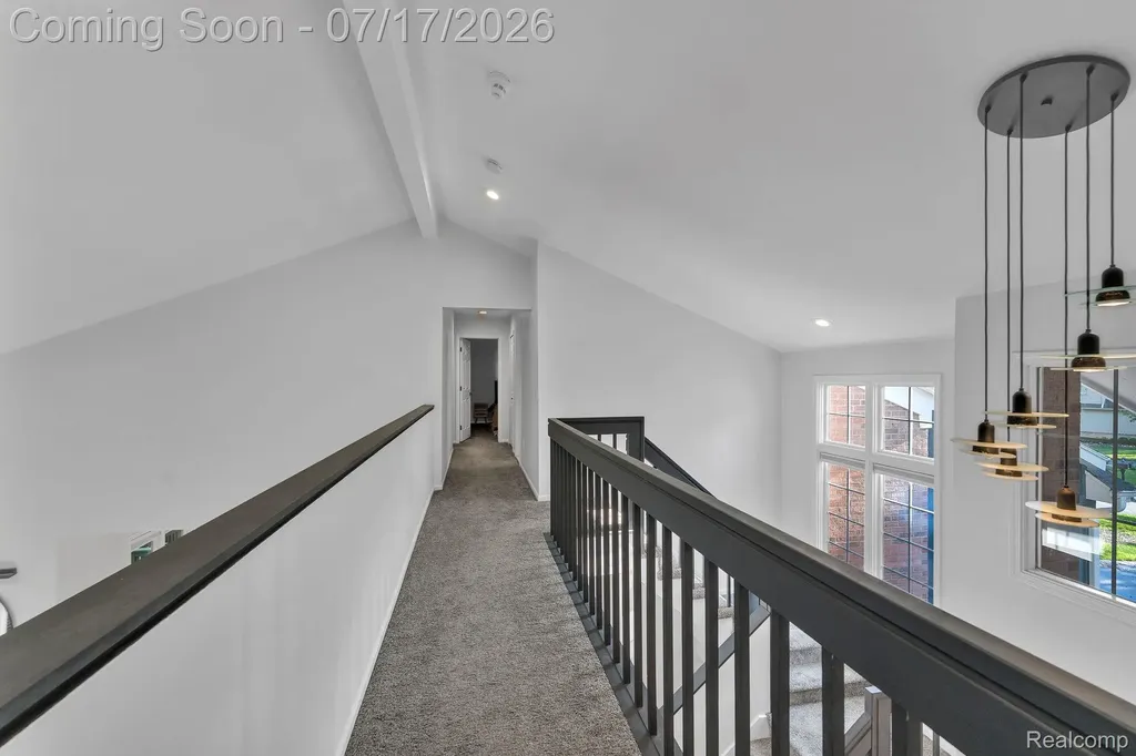 6081 Beachwood Drive West Bloomfield Charter Township MI 48324
