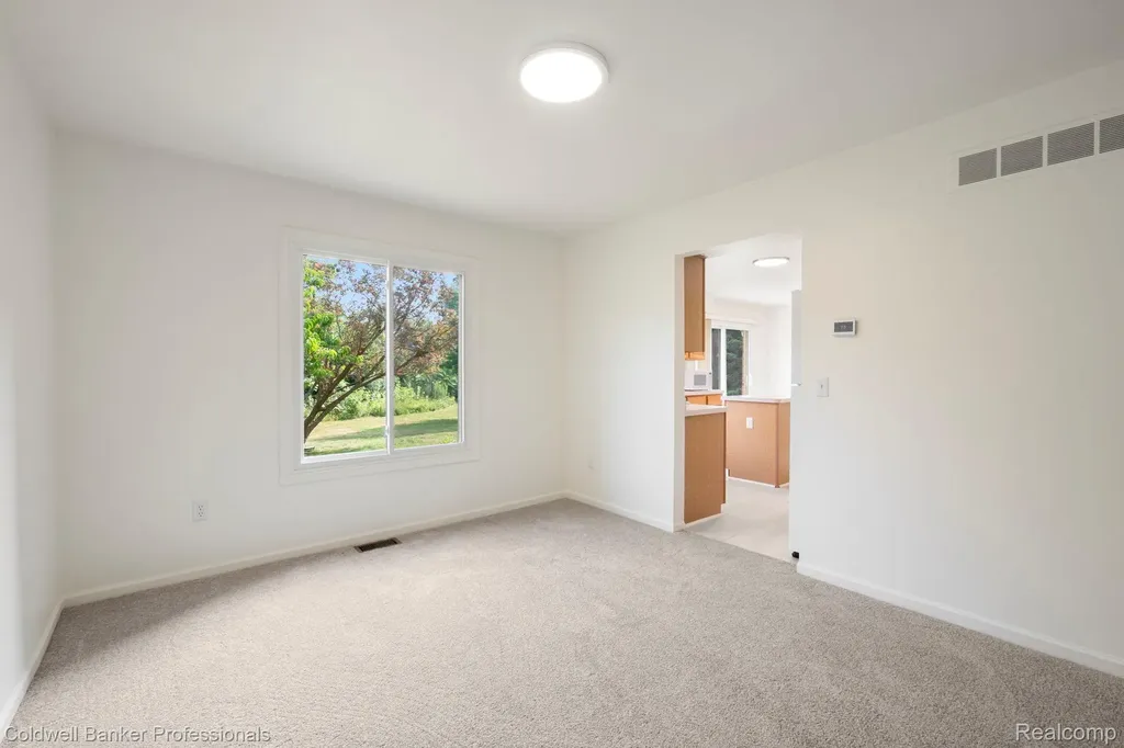 45846 Rockledge Drive Plymouth Charter Township MI 48170