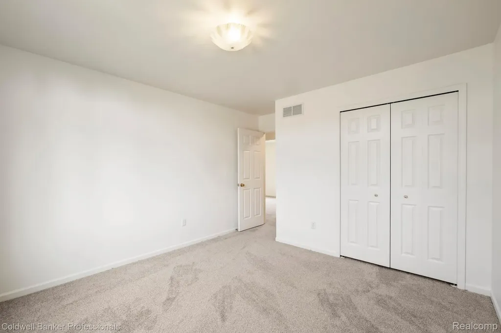 45846 Rockledge Drive Plymouth Charter Township MI 48170