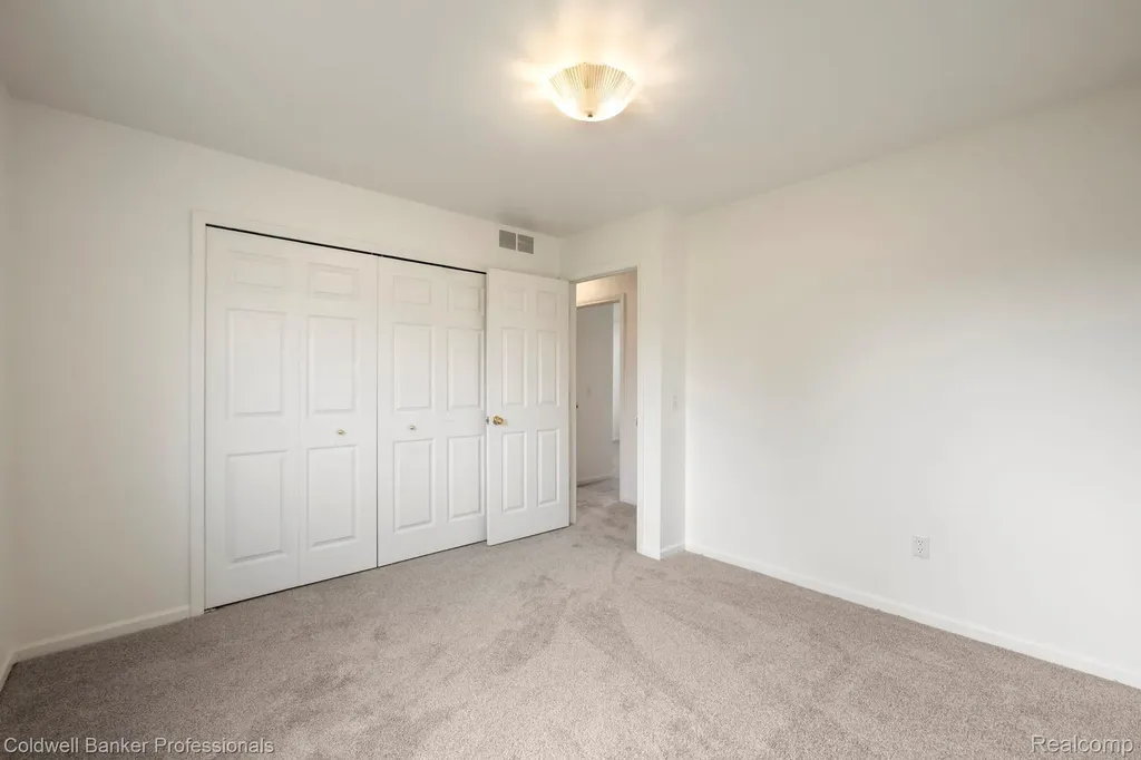 45846 Rockledge Drive Plymouth Charter Township MI 48170