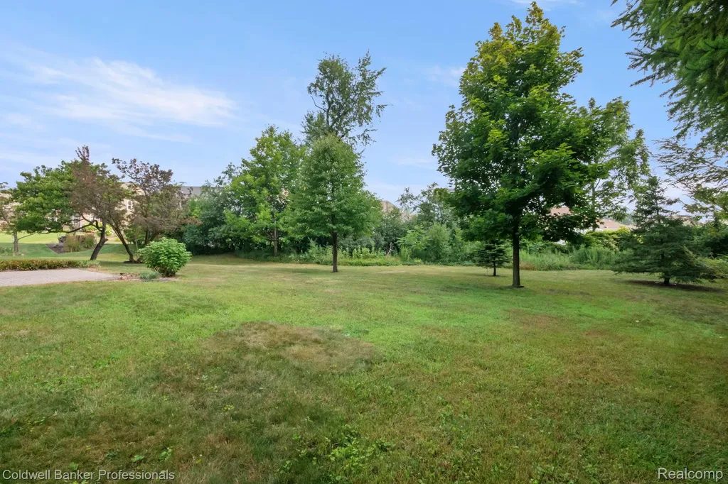 45846 Rockledge Drive Plymouth Charter Township MI 48170