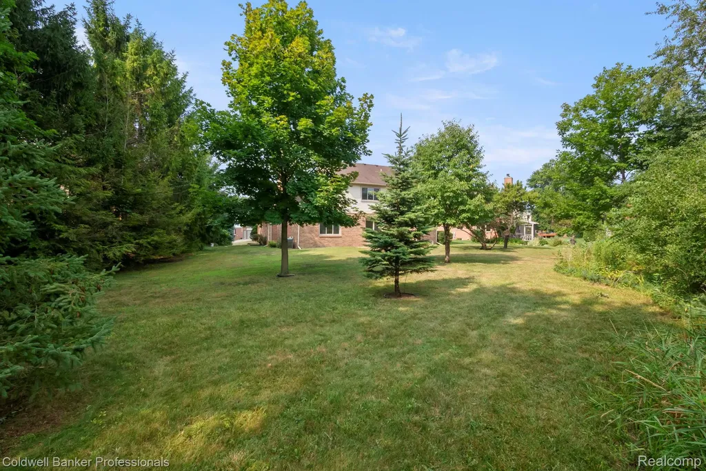 45846 Rockledge Drive Plymouth Charter Township MI 48170