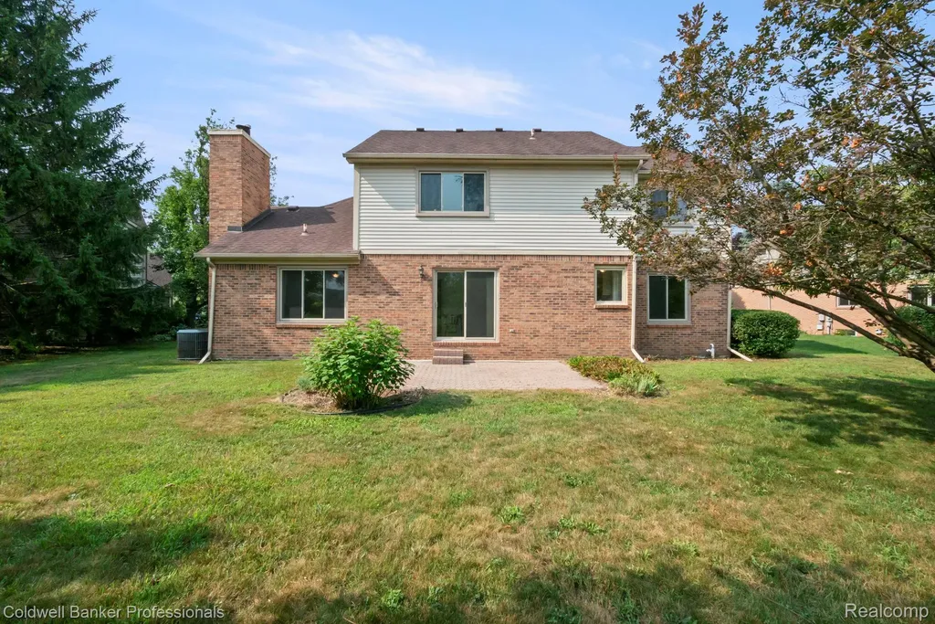 45846 Rockledge Drive Plymouth Charter Township MI 48170