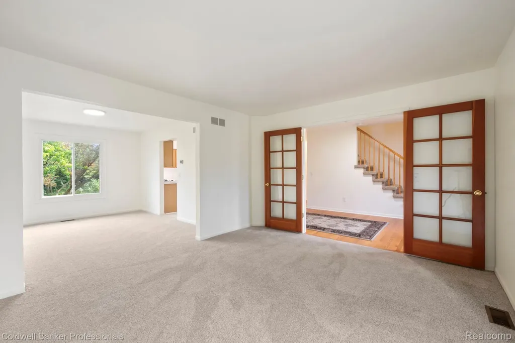 45846 Rockledge Drive Plymouth Charter Township MI 48170