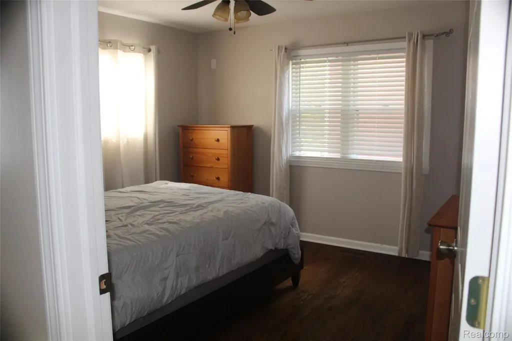 5735 Lake Grove Drive White Lake Charter Township MI 48383