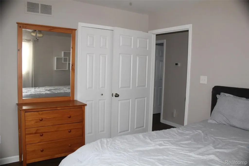 5735 Lake Grove Drive White Lake Charter Township MI 48383