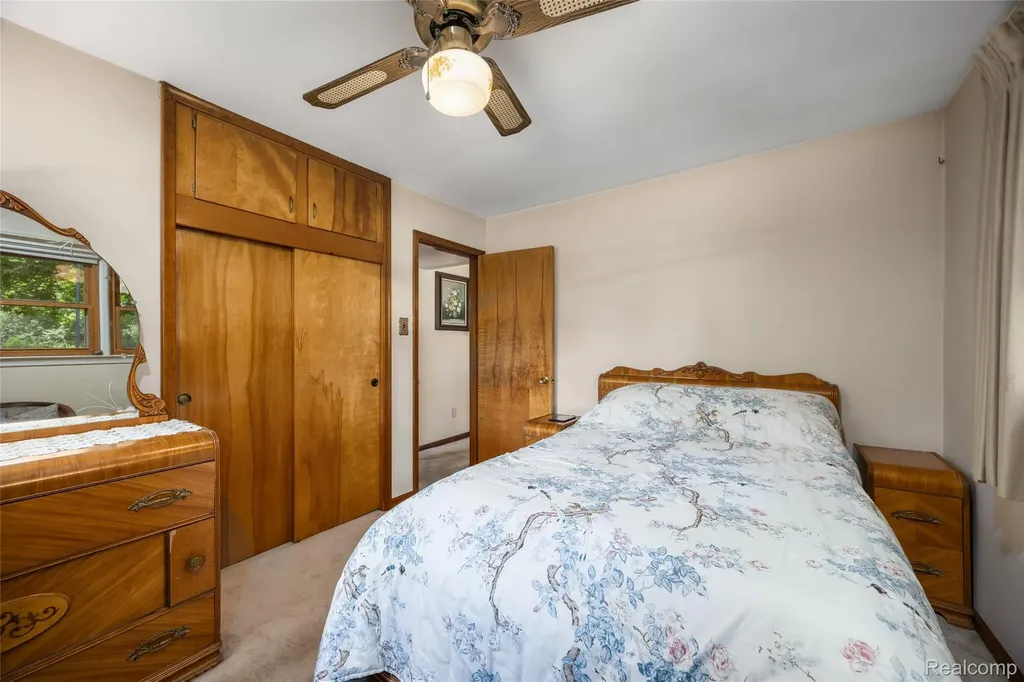 20432 Meridian Road Grosse Ile Township MI 48138
