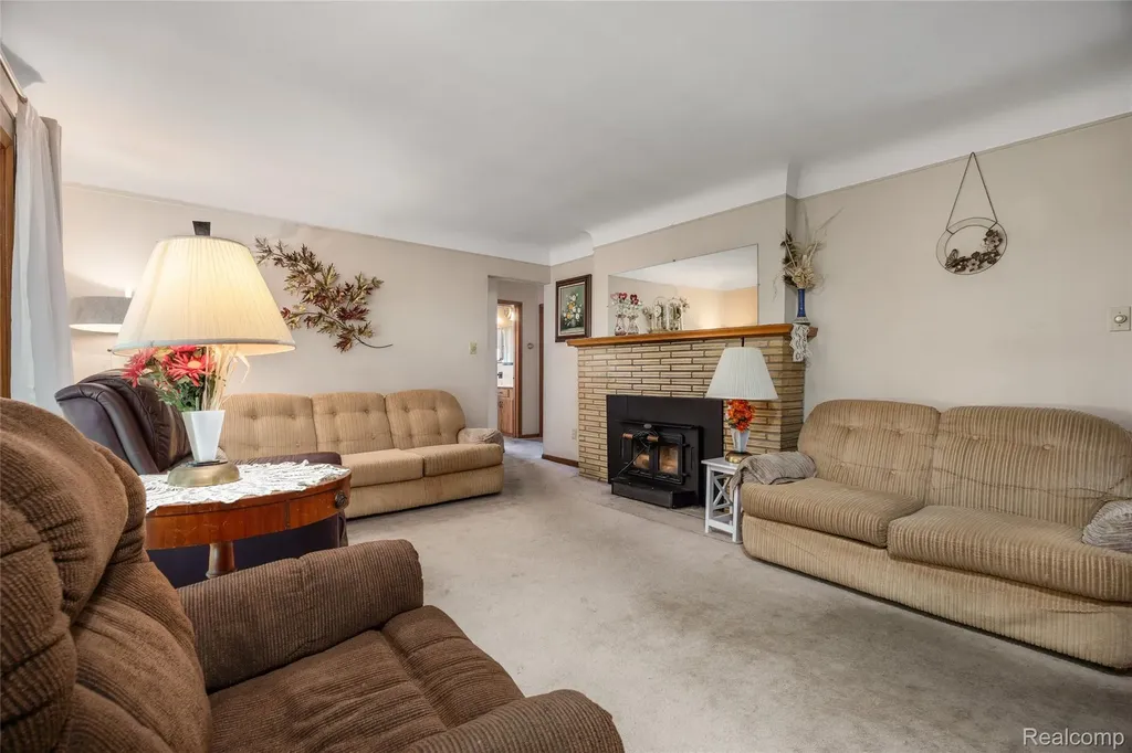 20432 Meridian Road Grosse Ile Township MI 48138