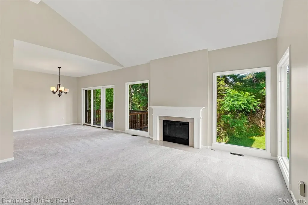 24597 Edgewood Drive Novi City MI 48374