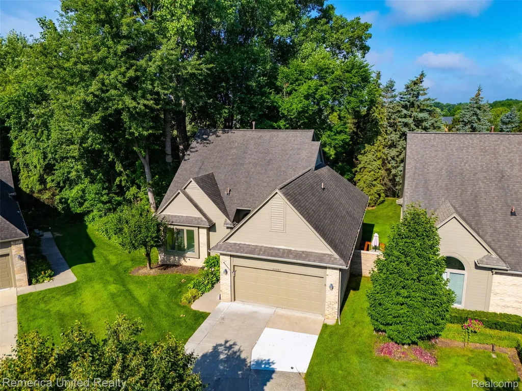 24597 Edgewood Drive Novi City MI 48374
