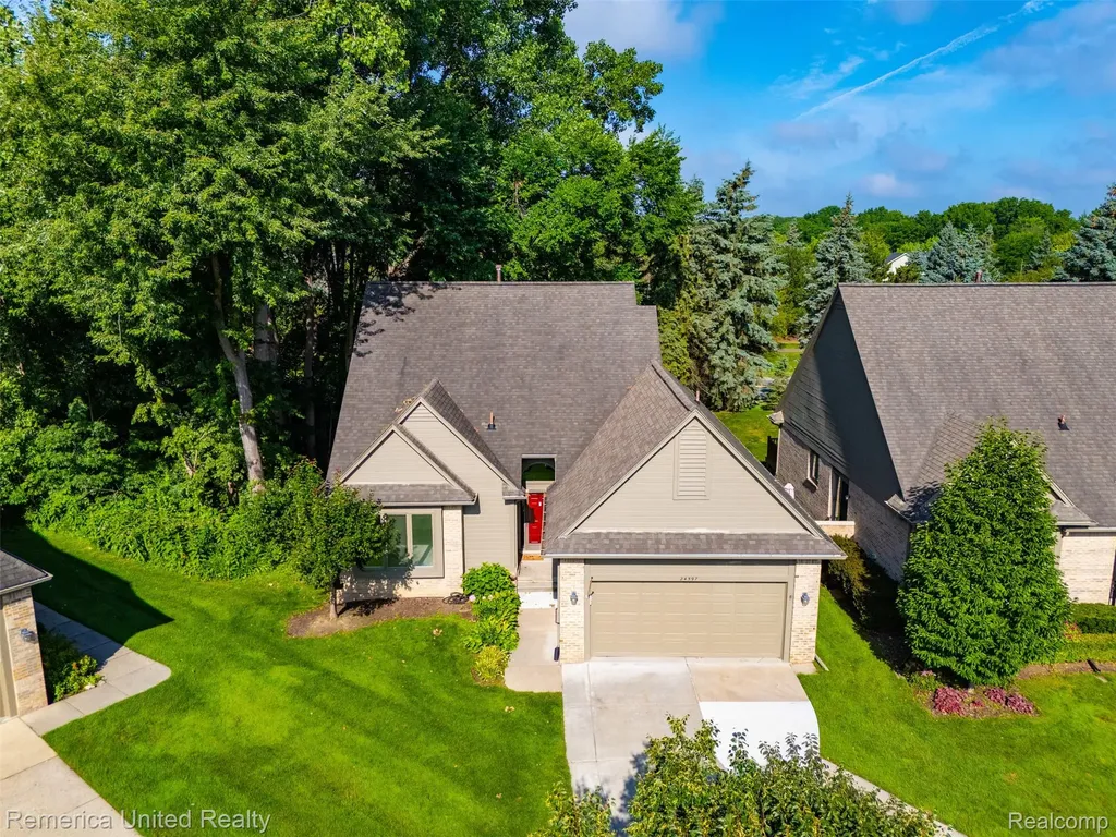 24597 Edgewood Drive Novi City MI 48374