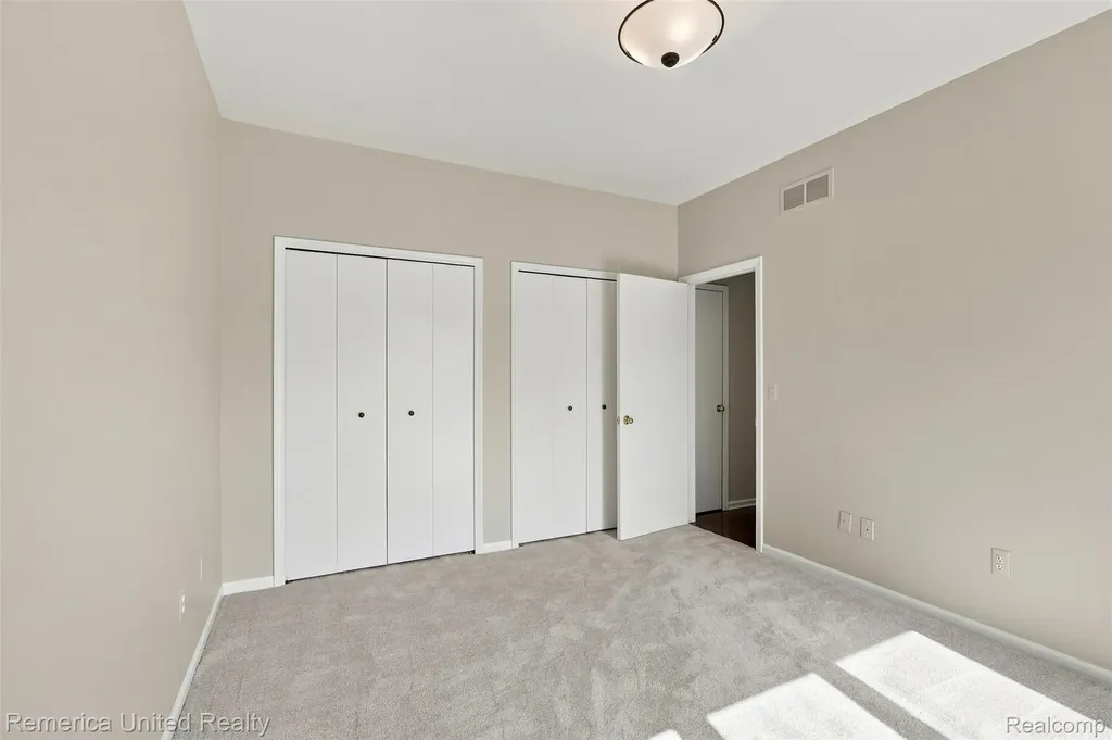 24597 Edgewood Drive Novi City MI 48374