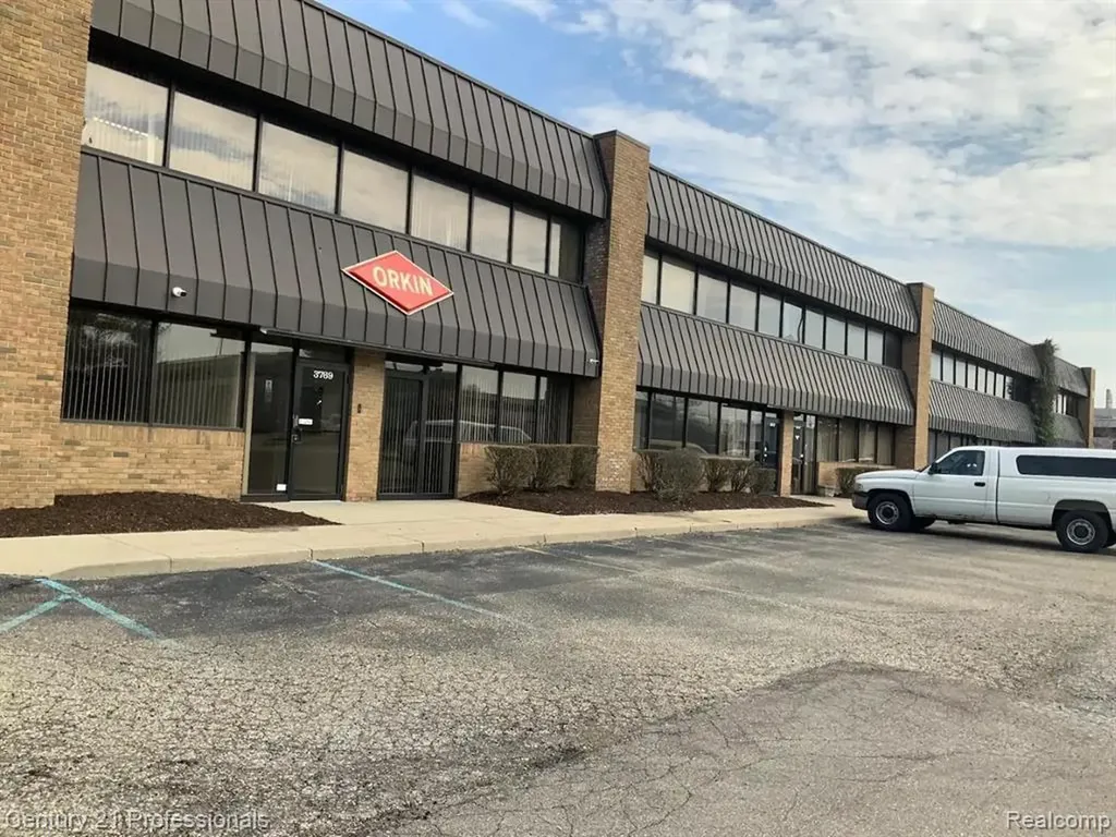 3757 Commerce Court Wayne City MI 48184