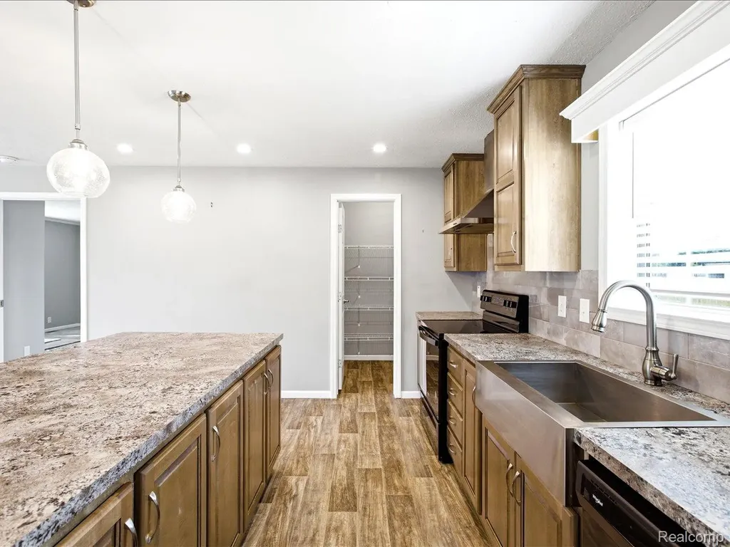 10714 Jean Pierre Site# 37 Court Ira Township MI 48023