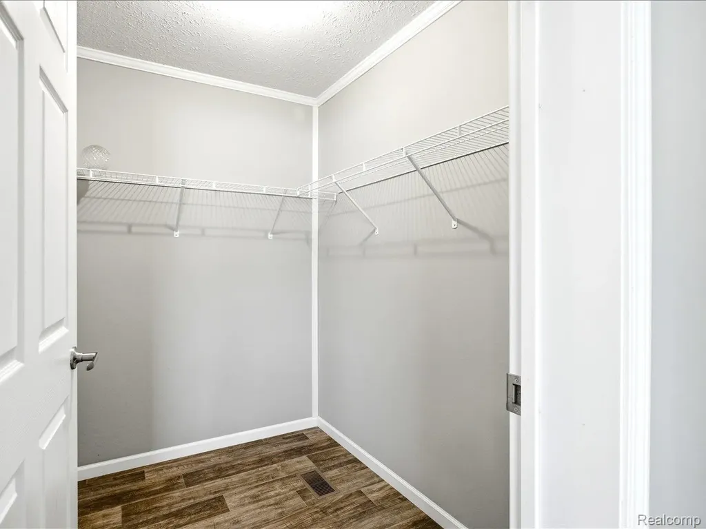 10714 Jean Pierre Site# 37 Court Ira Township MI 48023